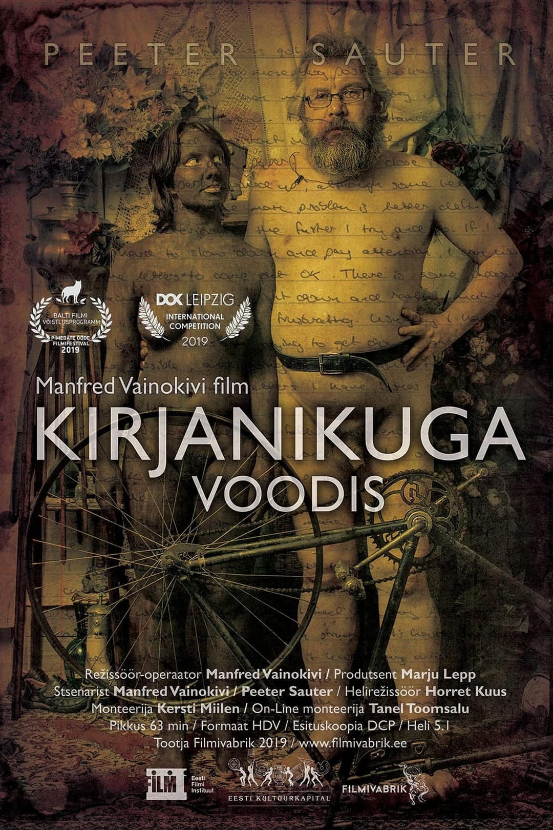 Kirjanikuga voodis