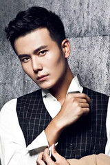 Сунь Вэй Лунь