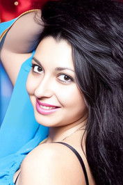 Аделина Плахотная