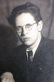 Дмитрий Толстой