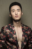 Цинь Сяо Фэй