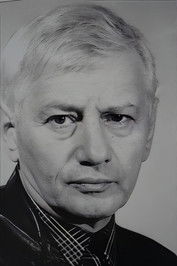 Роман Веселер