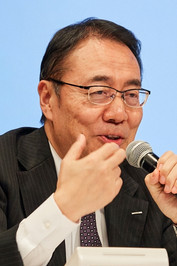高田佳夫