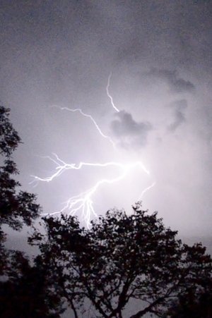 Si nous habitons un éclair