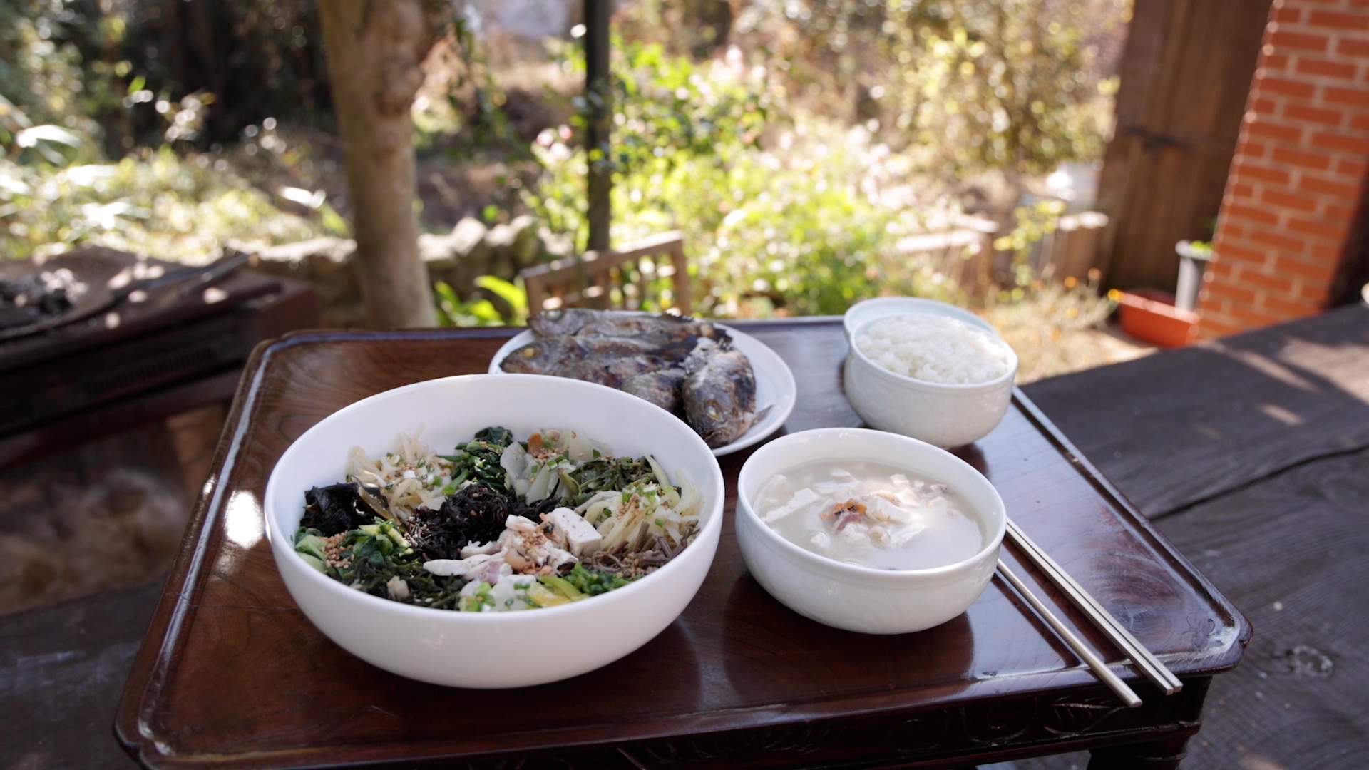 바다가 만든 한 그릇. 통영 너물비빔밥