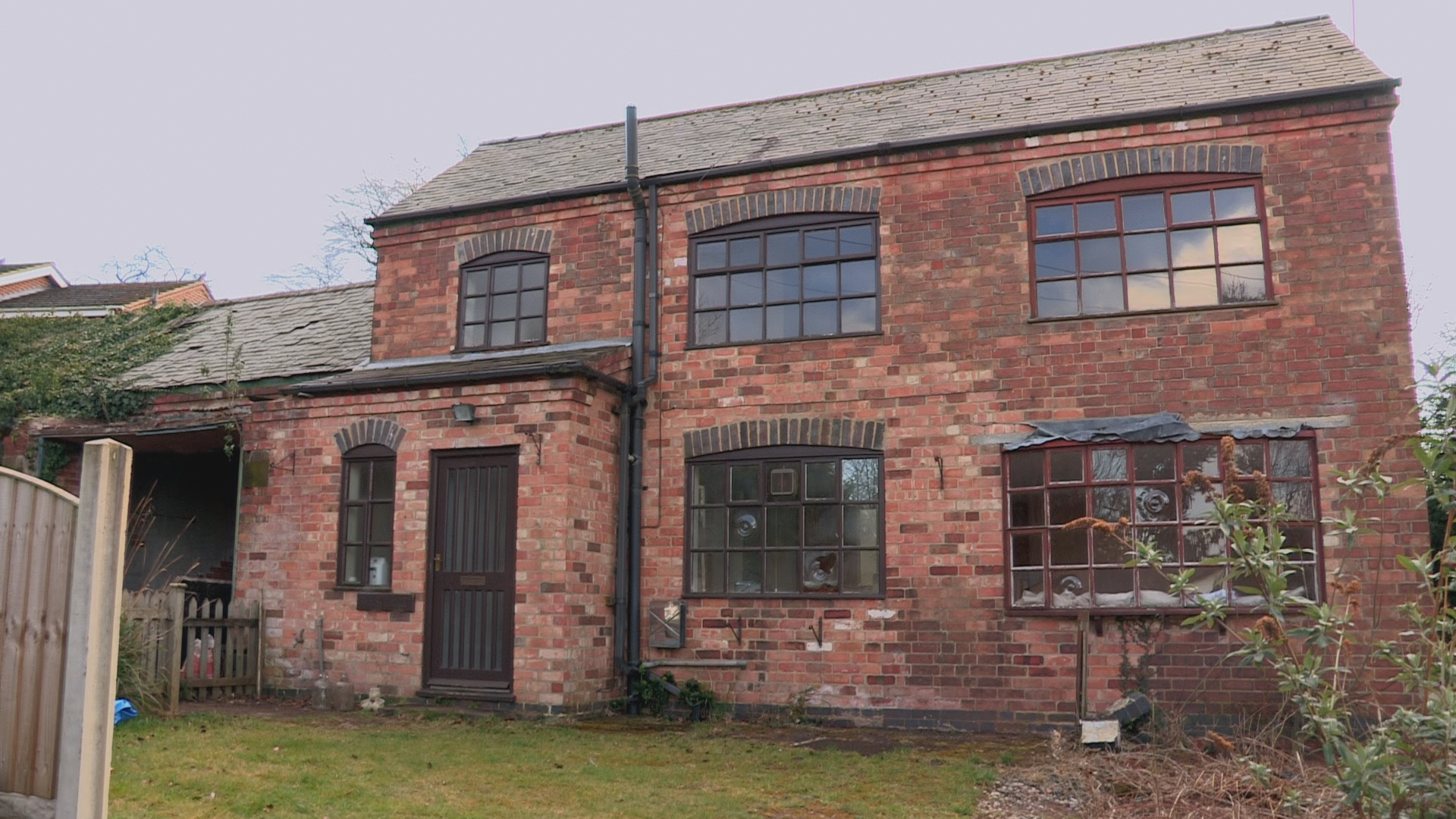 Homes Under The Hammer