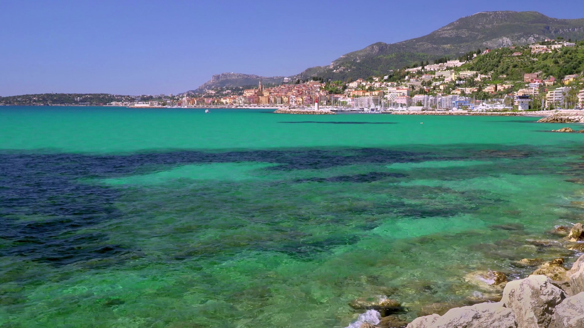 Tranquil Tide: Côte d'Azur