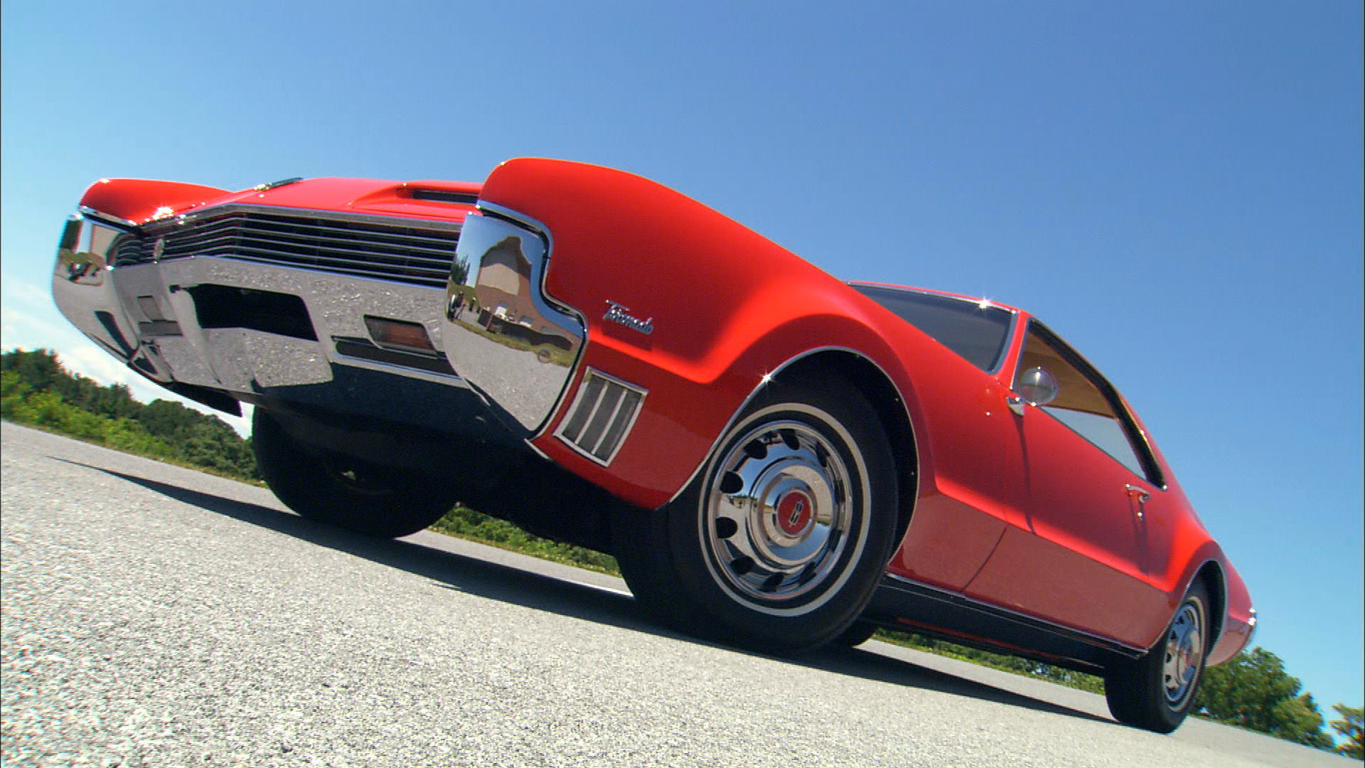 Style in Steel: Rolls Royce/T-Bird