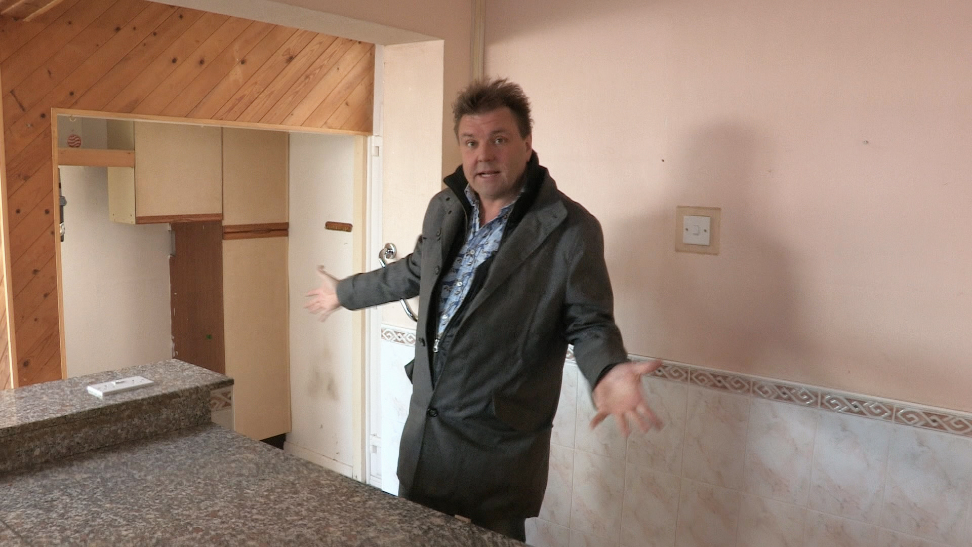 Homes Under The Hammer