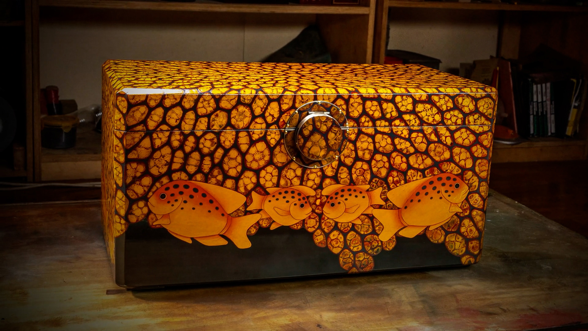 옻칠로 그리는 그림. 채화칠 작업