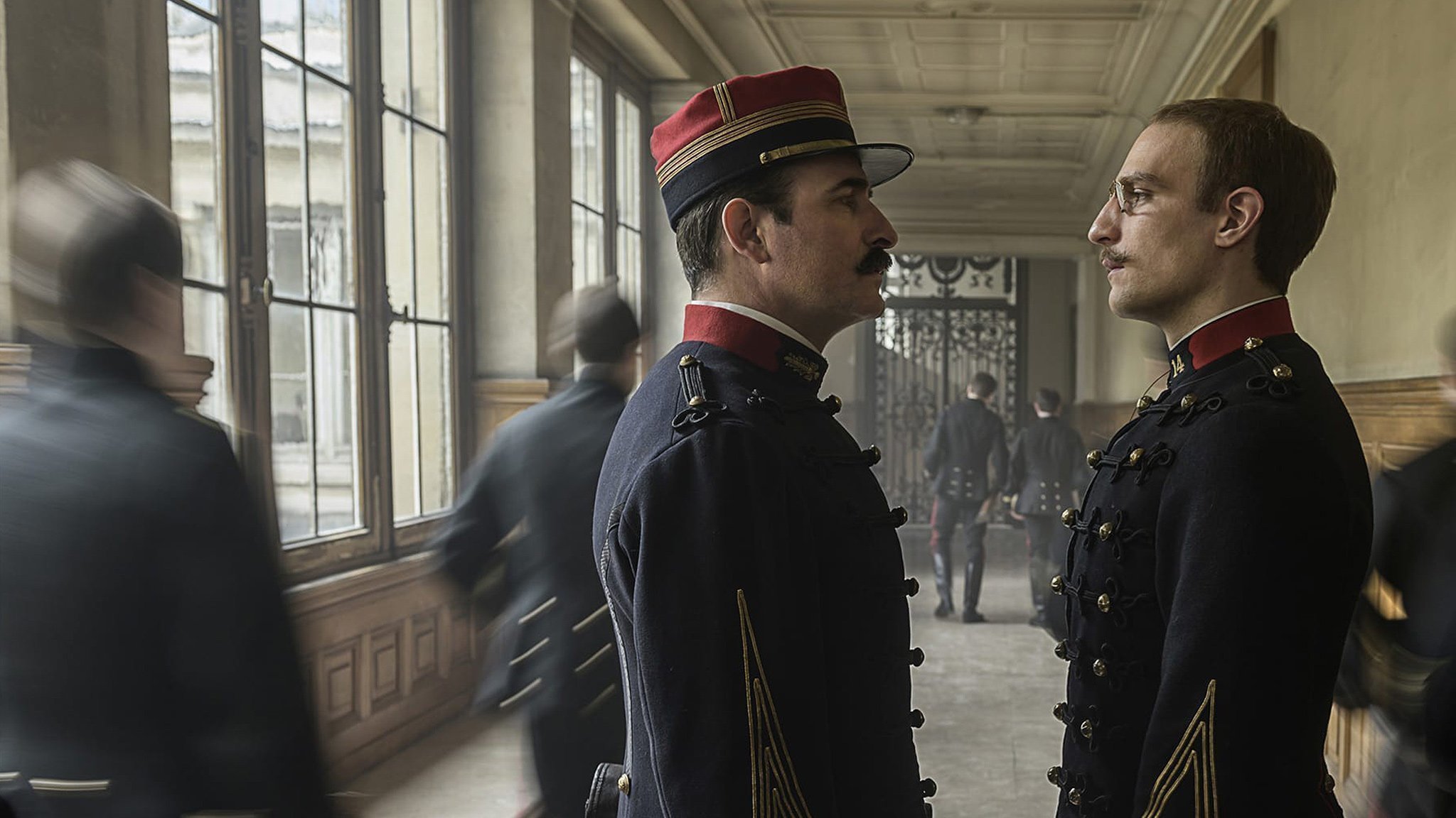 El oficial y el espía