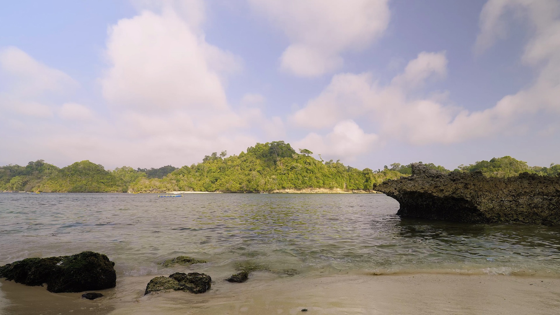 Tiga Warna Beach: Indonesia