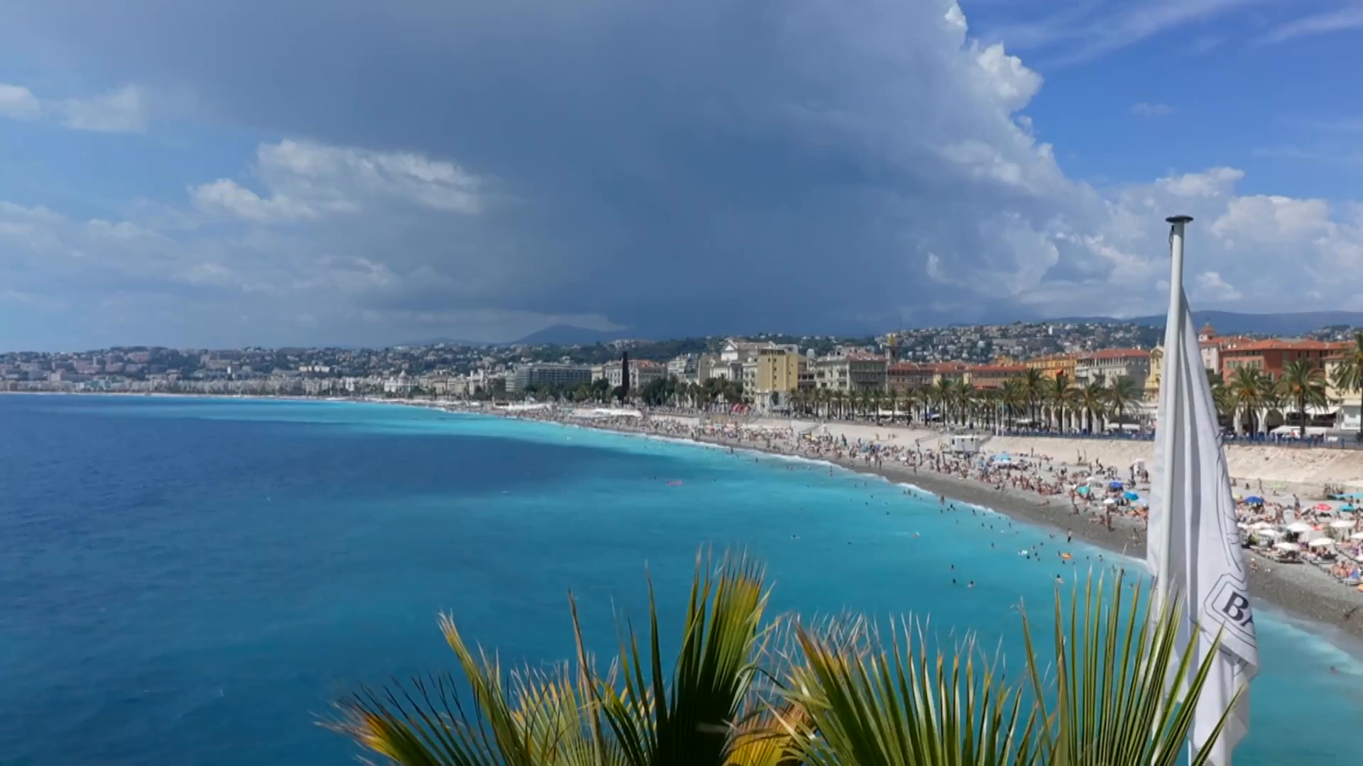 100 jours à la maternité : Urgence : bébé arrive !