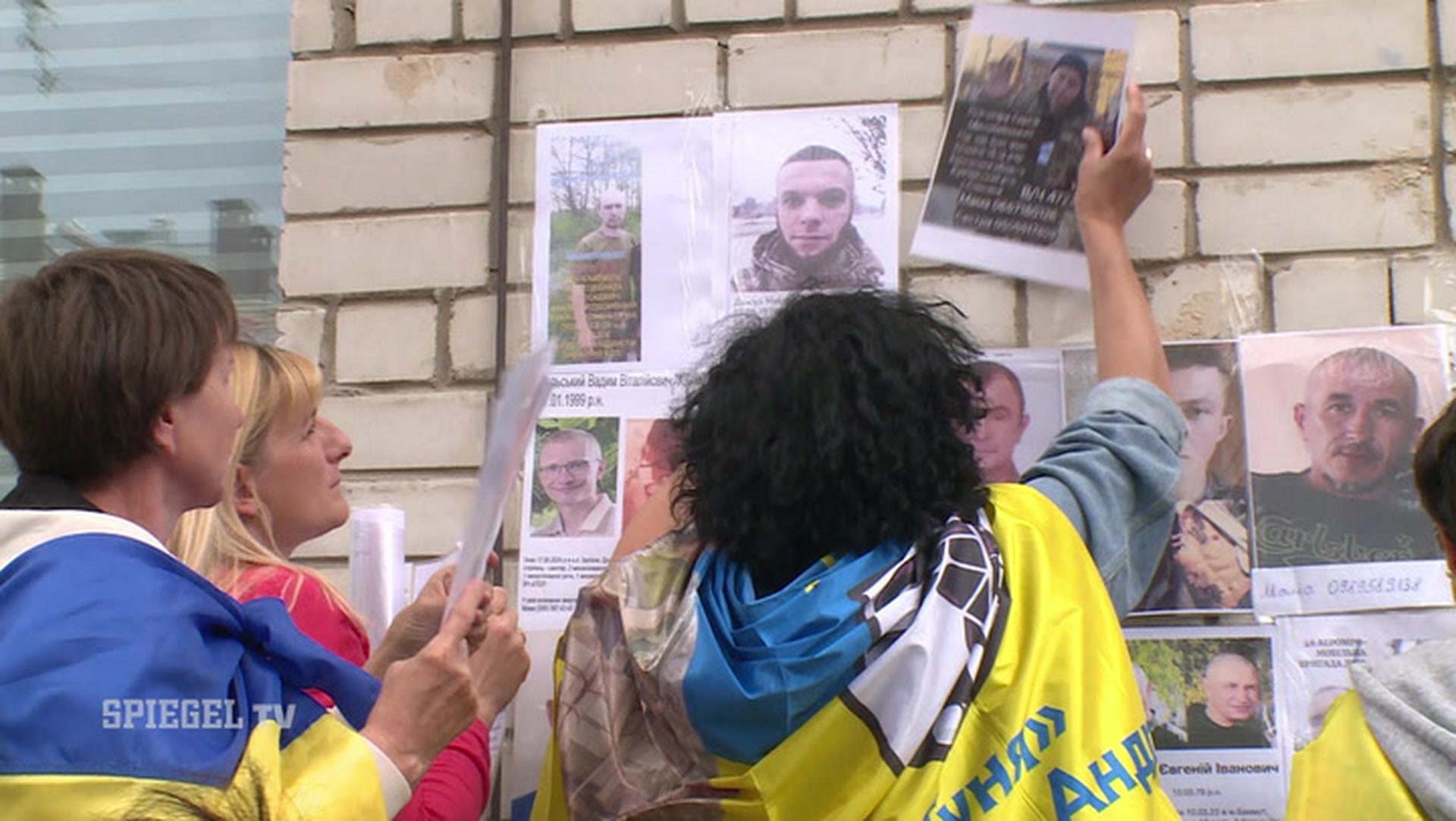 Tod oder gefangen: Ukrainische Angehörige suchen Antworten