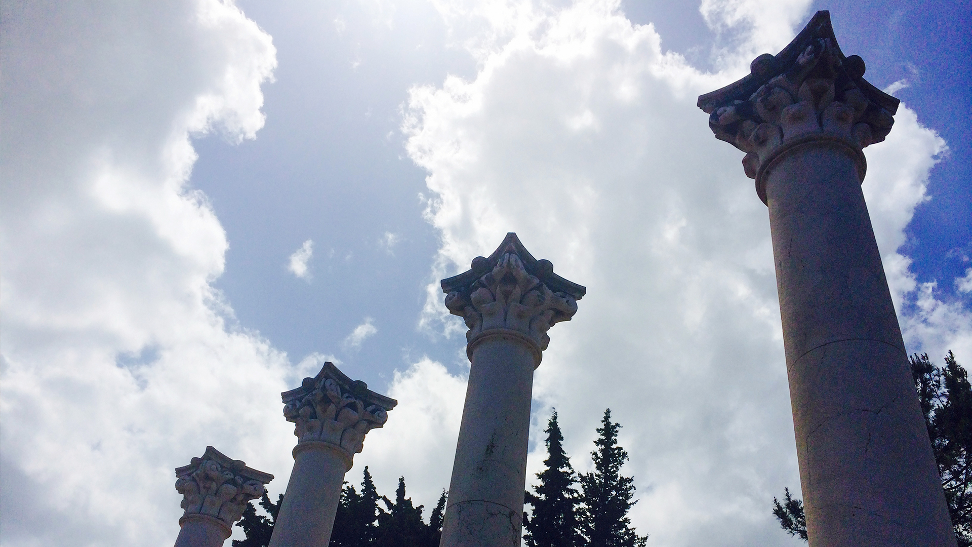 Im Schatten der Vulkane