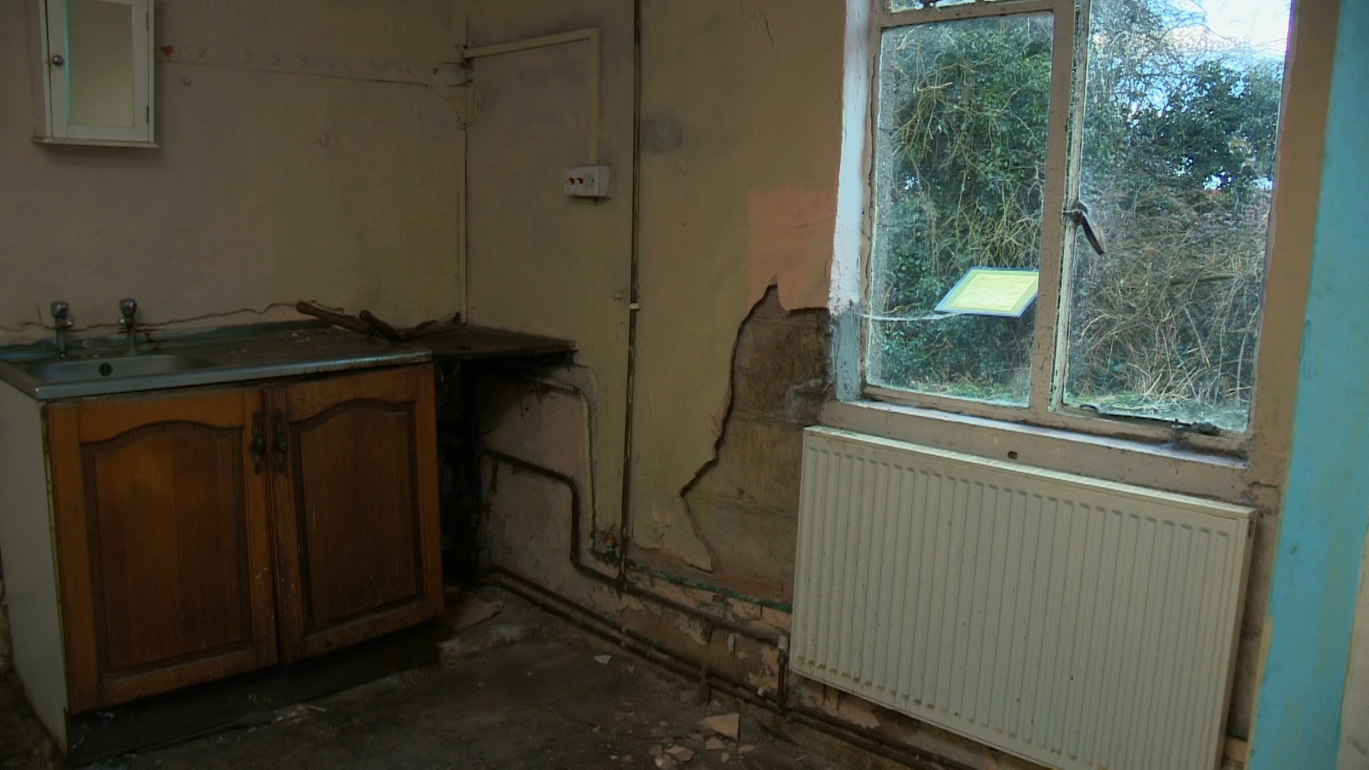 Homes Under The Hammer