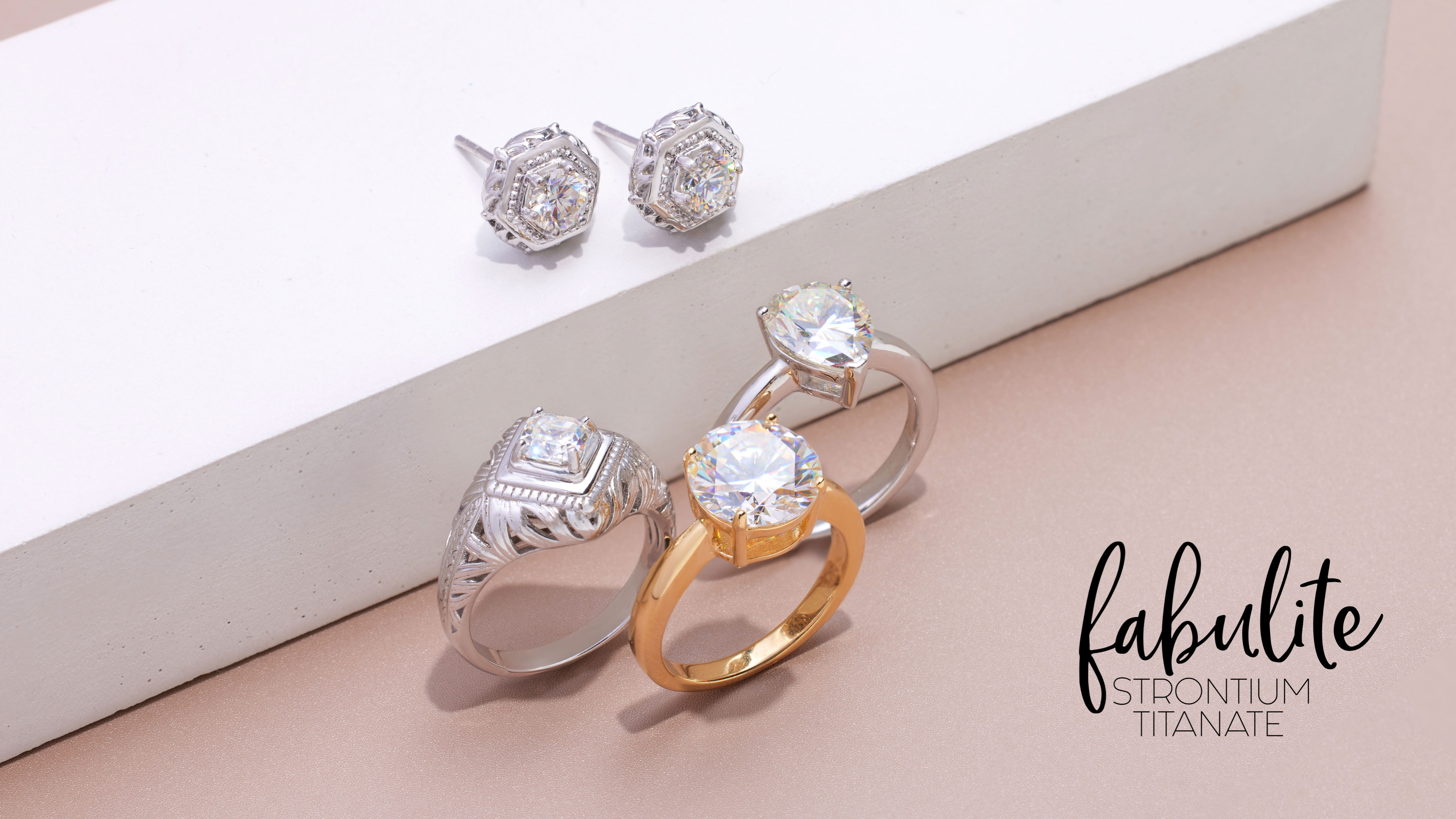 Fabulite Strontium Titanate