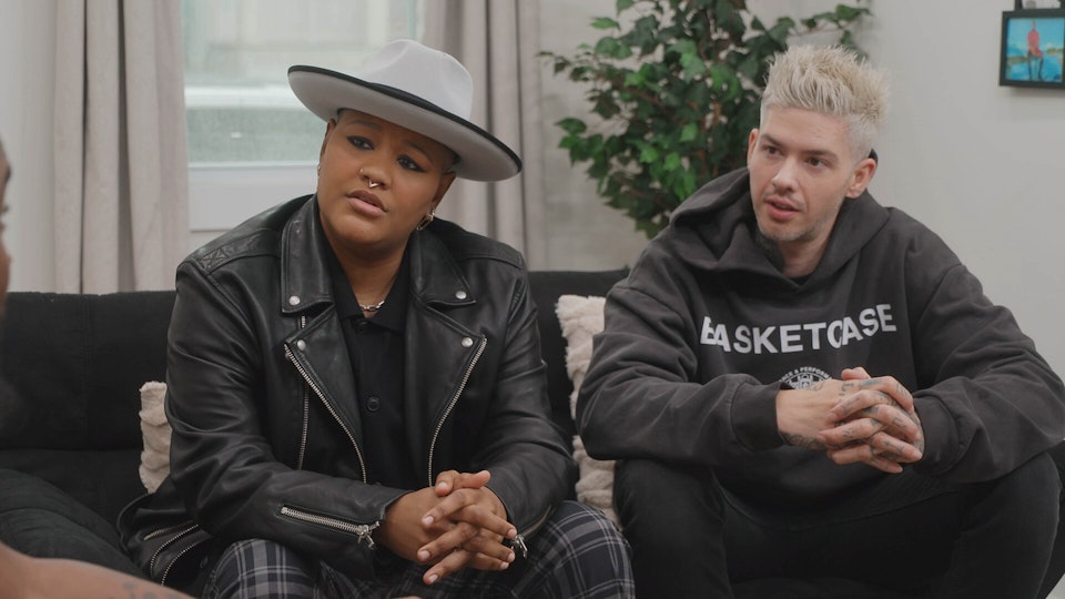 Help! Im in a Secret Relationship!