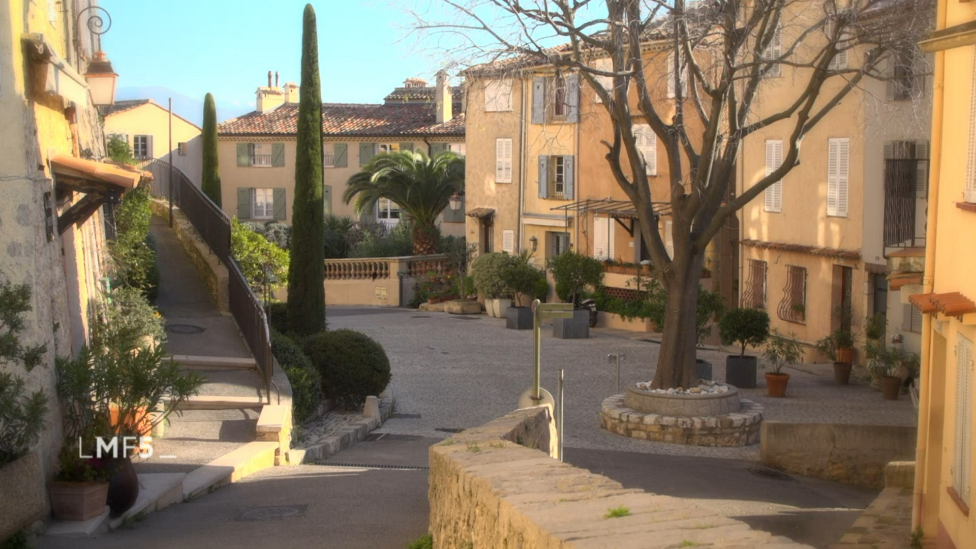 Mougins