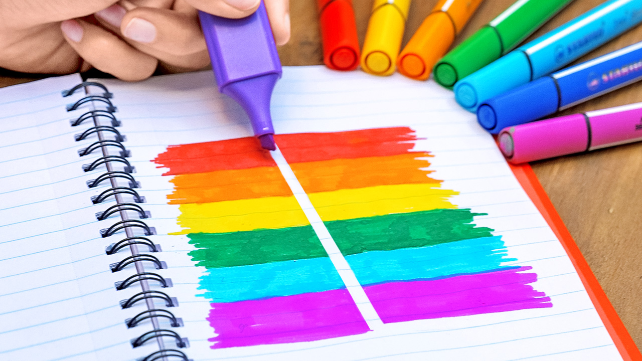 Manualidades escolares coloridas e ideas astutas para estudiantes inteligentes