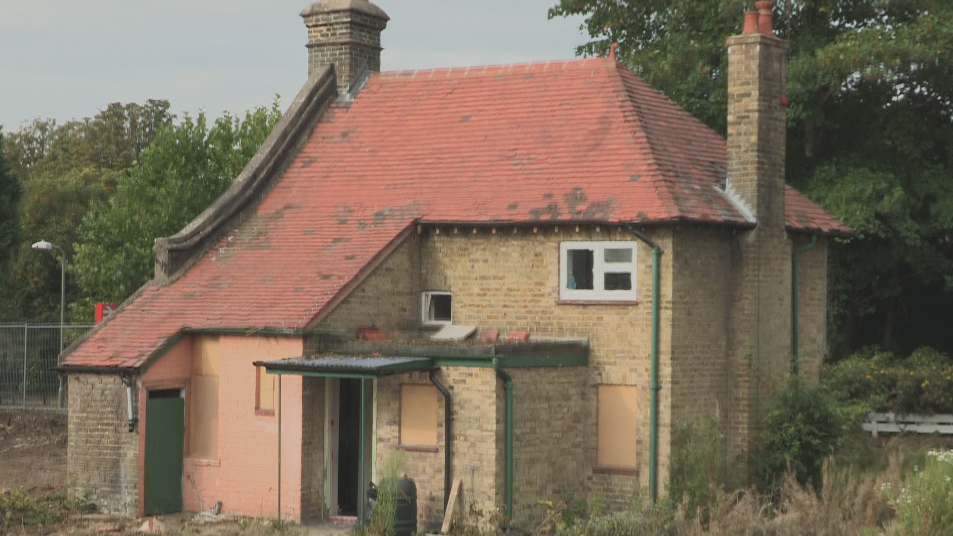 Homes Under The Hammer