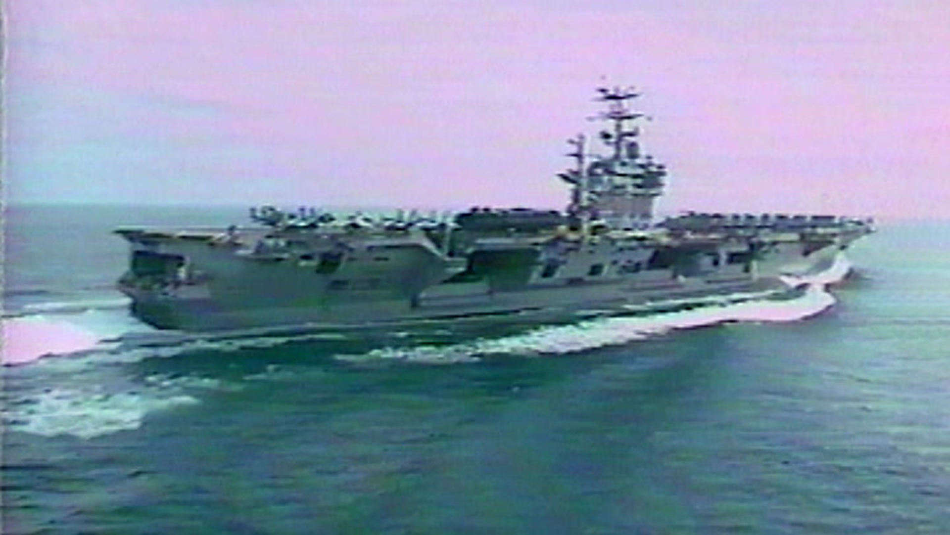 Kampfpiloten im Einsatz: Der Flugzeugträger USS Theodore Roosevelt