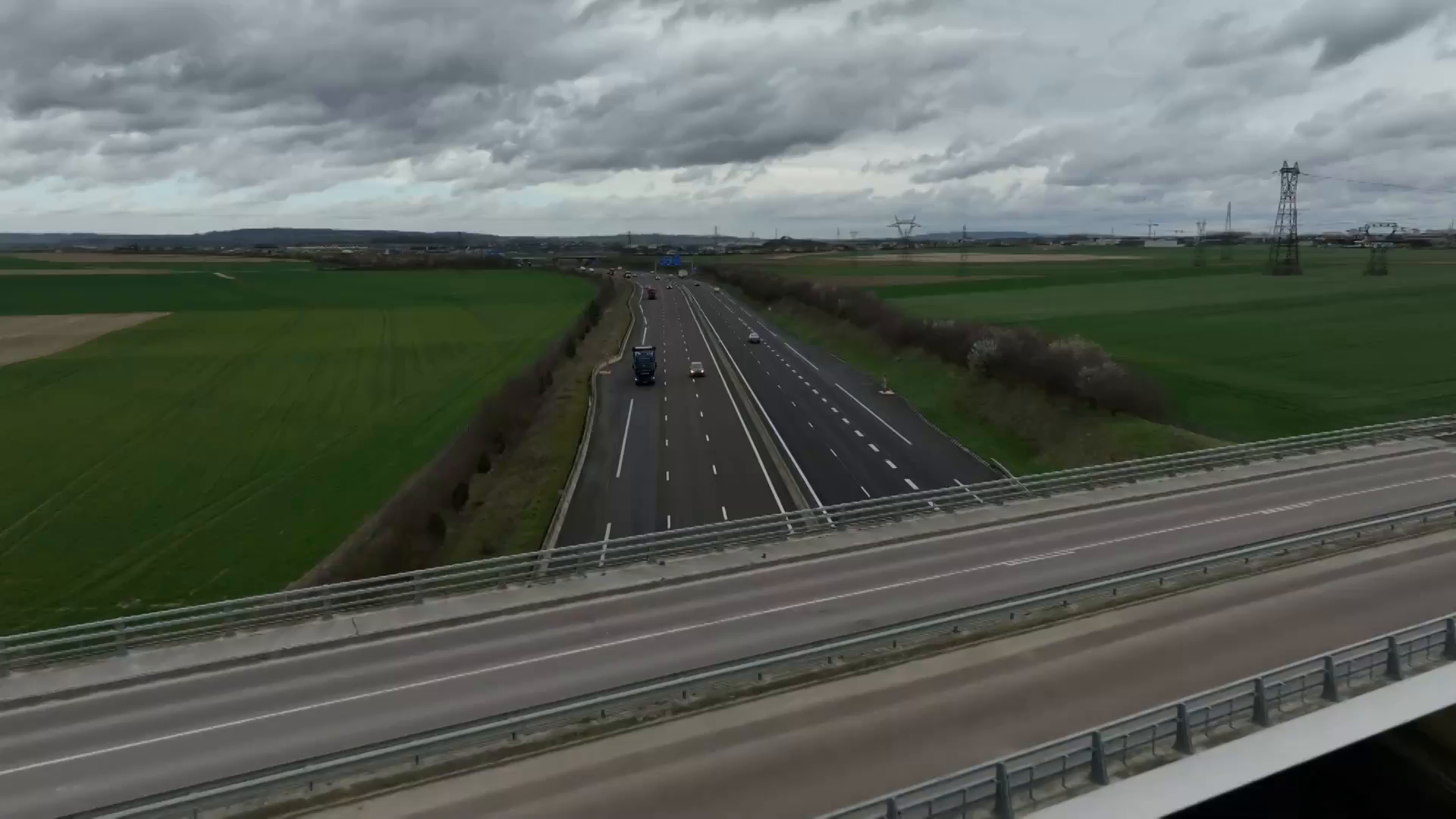 100 jours avec les dépanneurs de l'autoroute