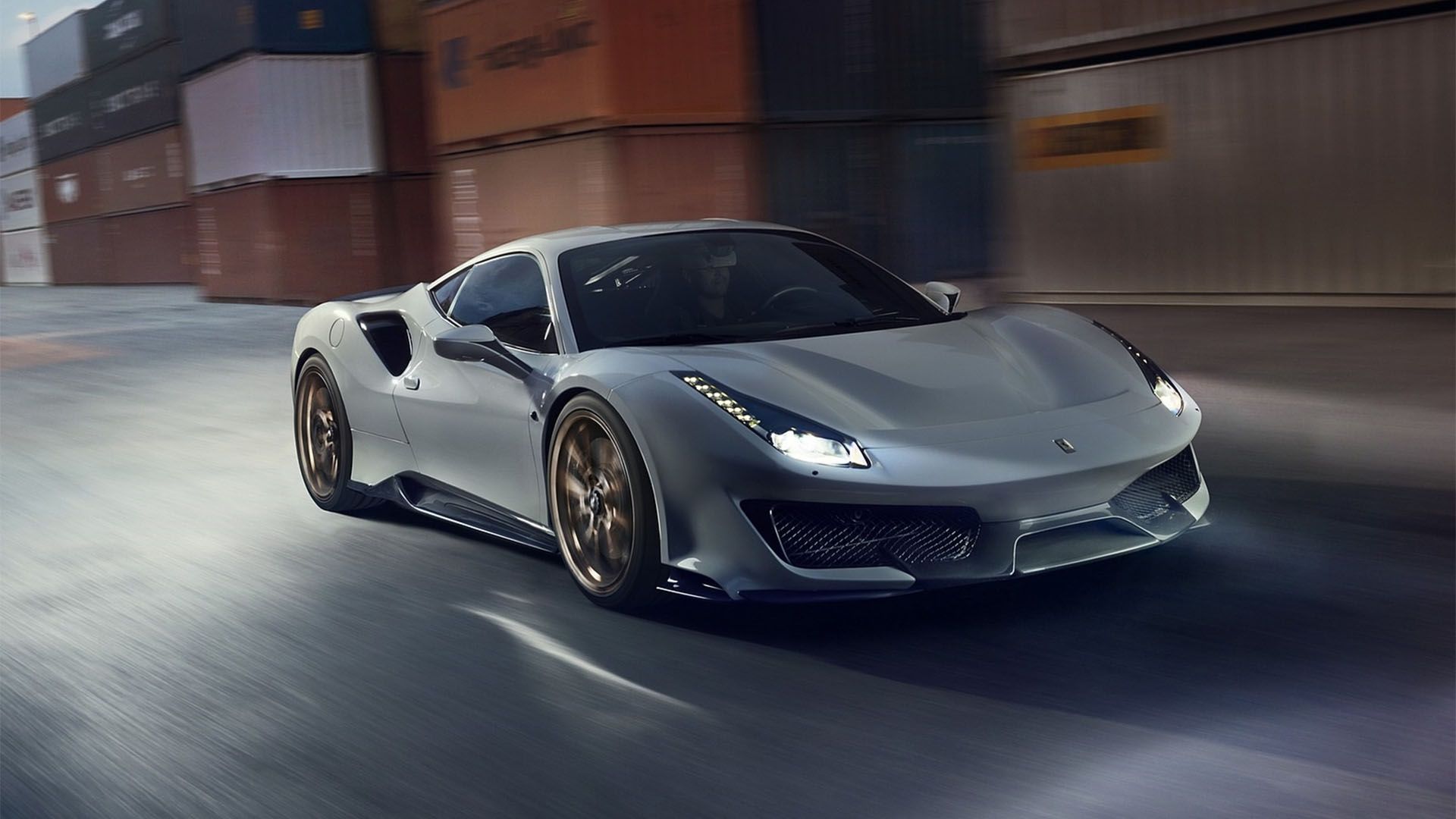 Ponga su carro en la TV