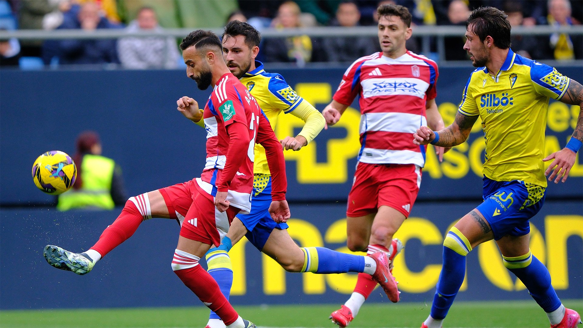 LALIGA HYPERMOTION HL MD 18