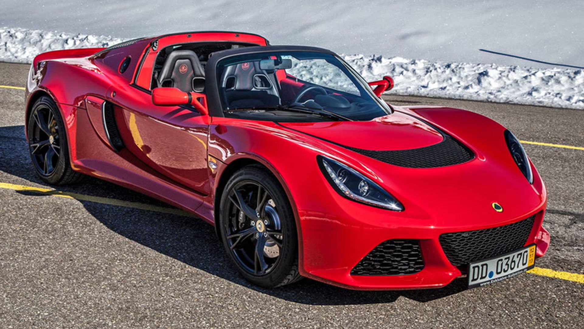 Lotus Elise vs. Roding Roadster