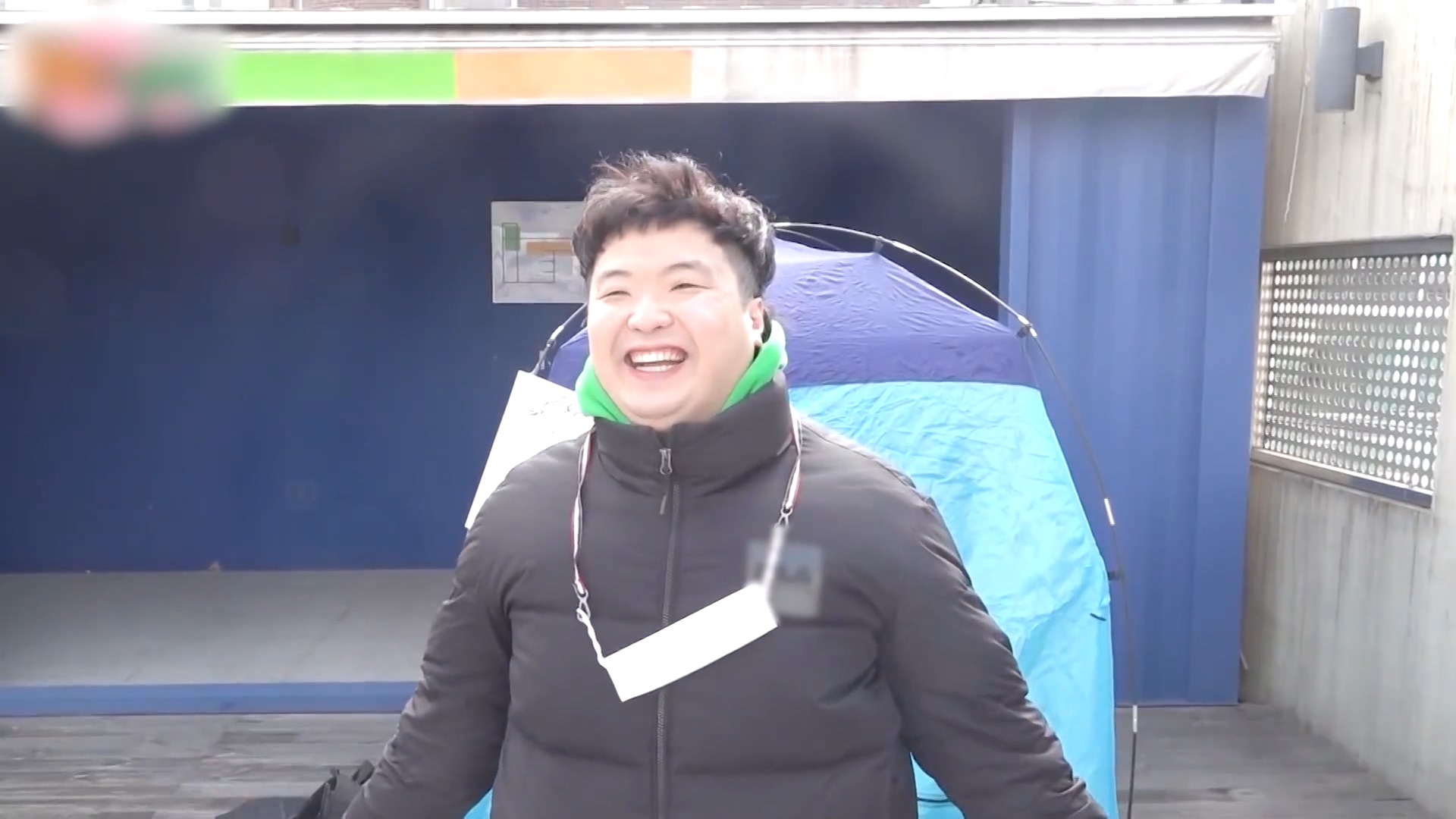 학원 옥상에 갇혀서 24시간 캠핑하다? / 아무도 하지 않은 별점 0점 전설의 게임을 해보다!