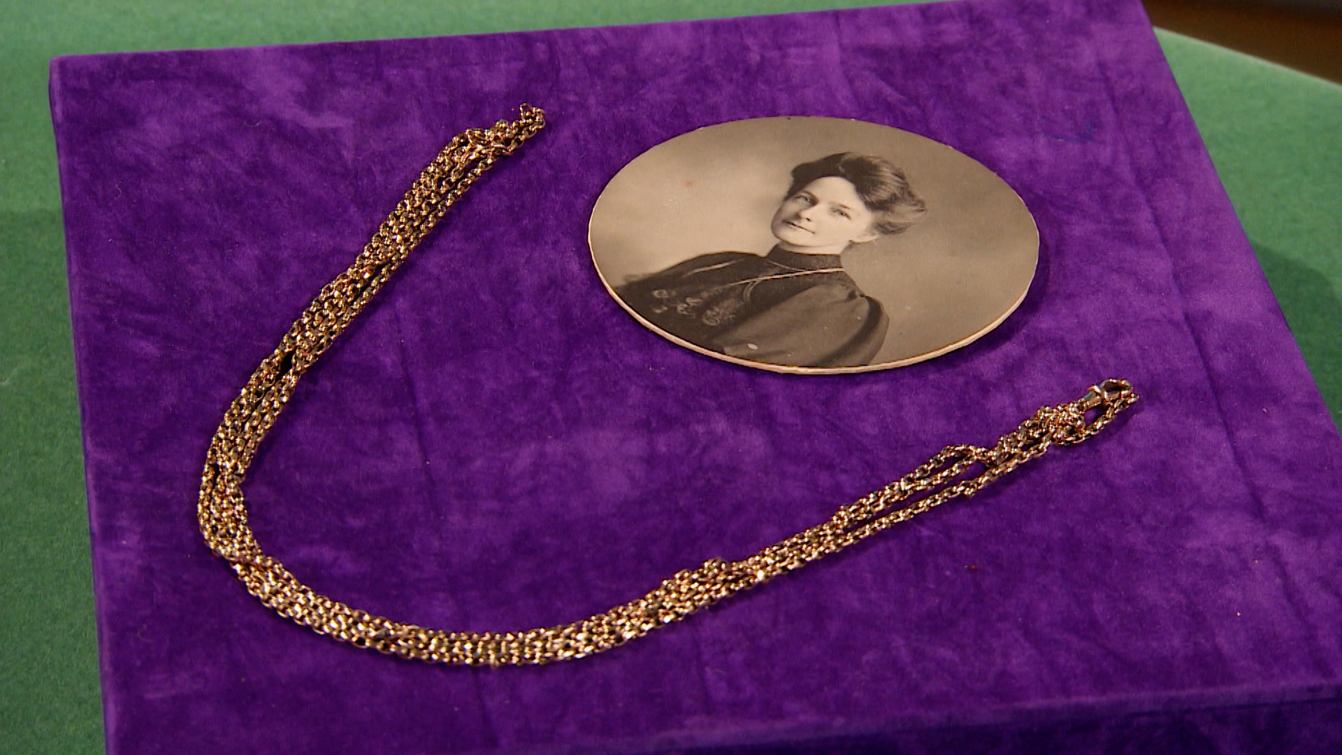 Dickinson's Real Deal