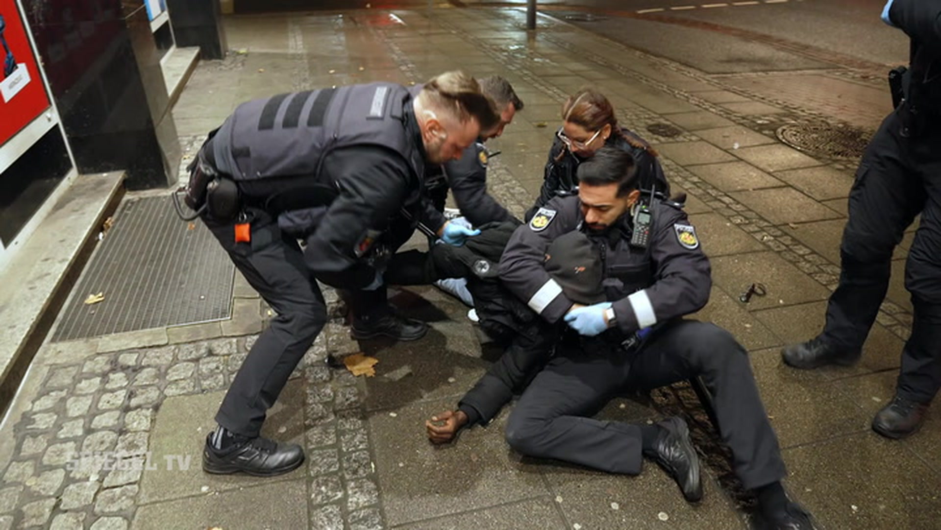 Drogen-Hotspot Bremen: Frontbericht von einem schlimmsten Bahnhöfe Deutschlands