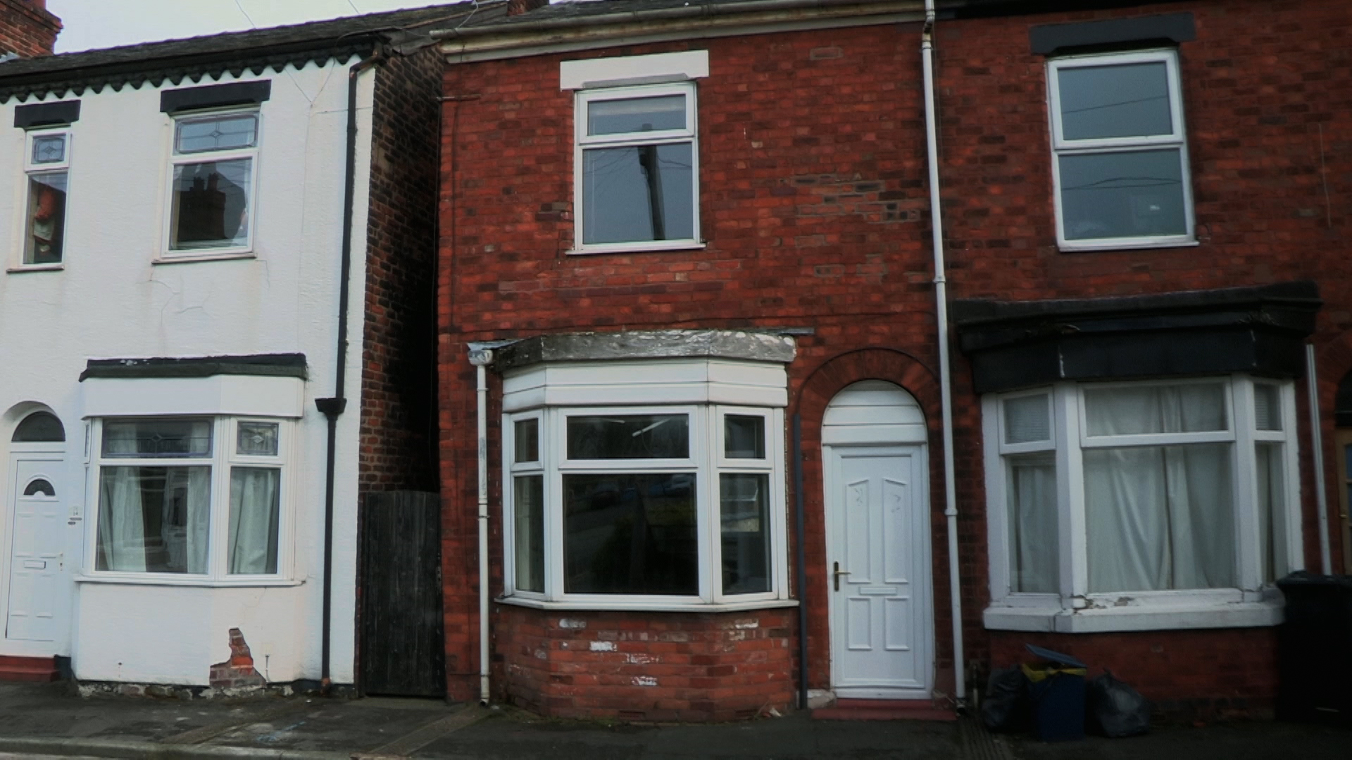 Homes Under The Hammer