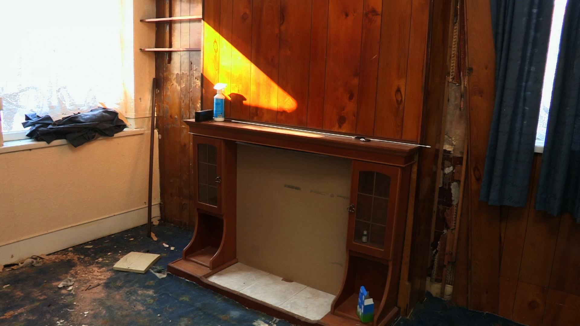 Homes Under The Hammer