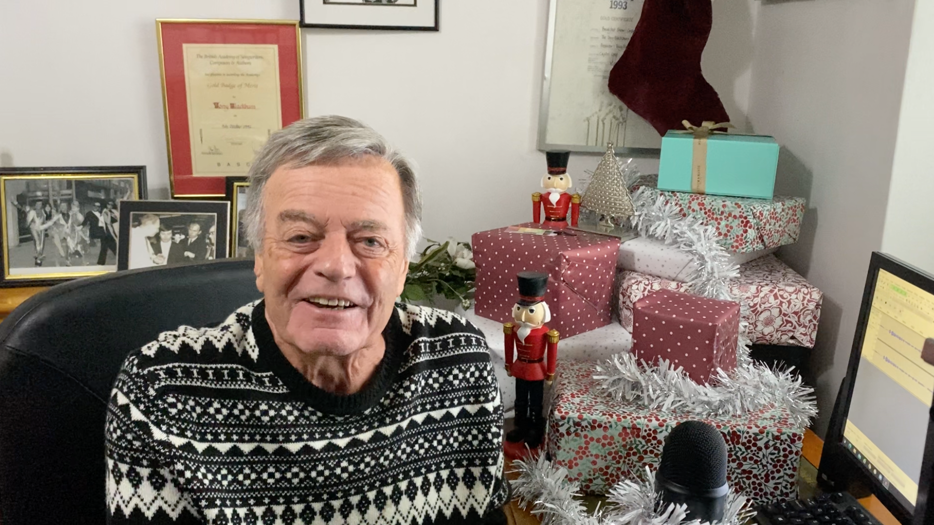 Tony's Sensational 70s Xmas! Tony's Sensational 70s Xmas!