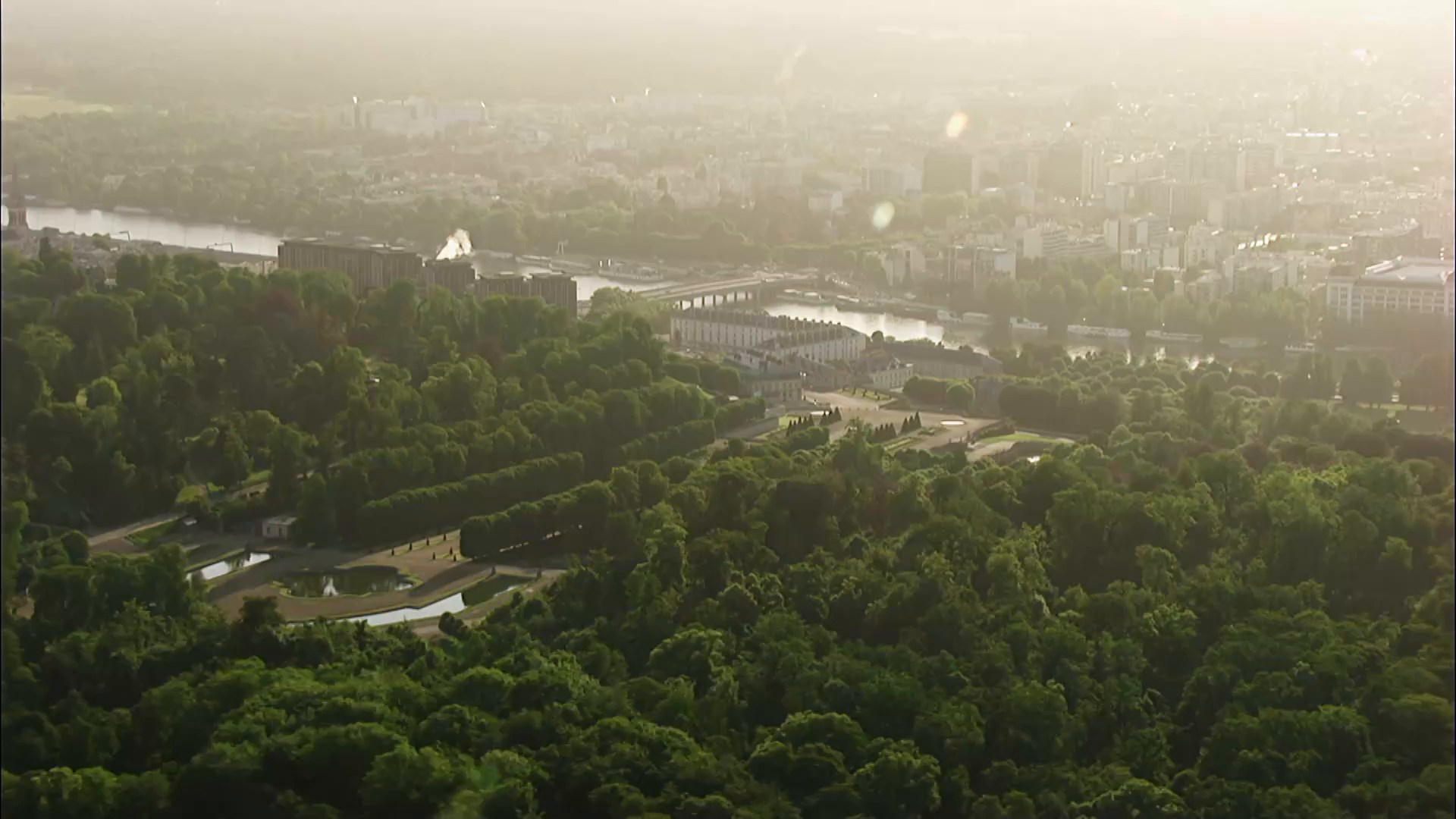 Saint Cloud : les secrets d'une mégastructure
