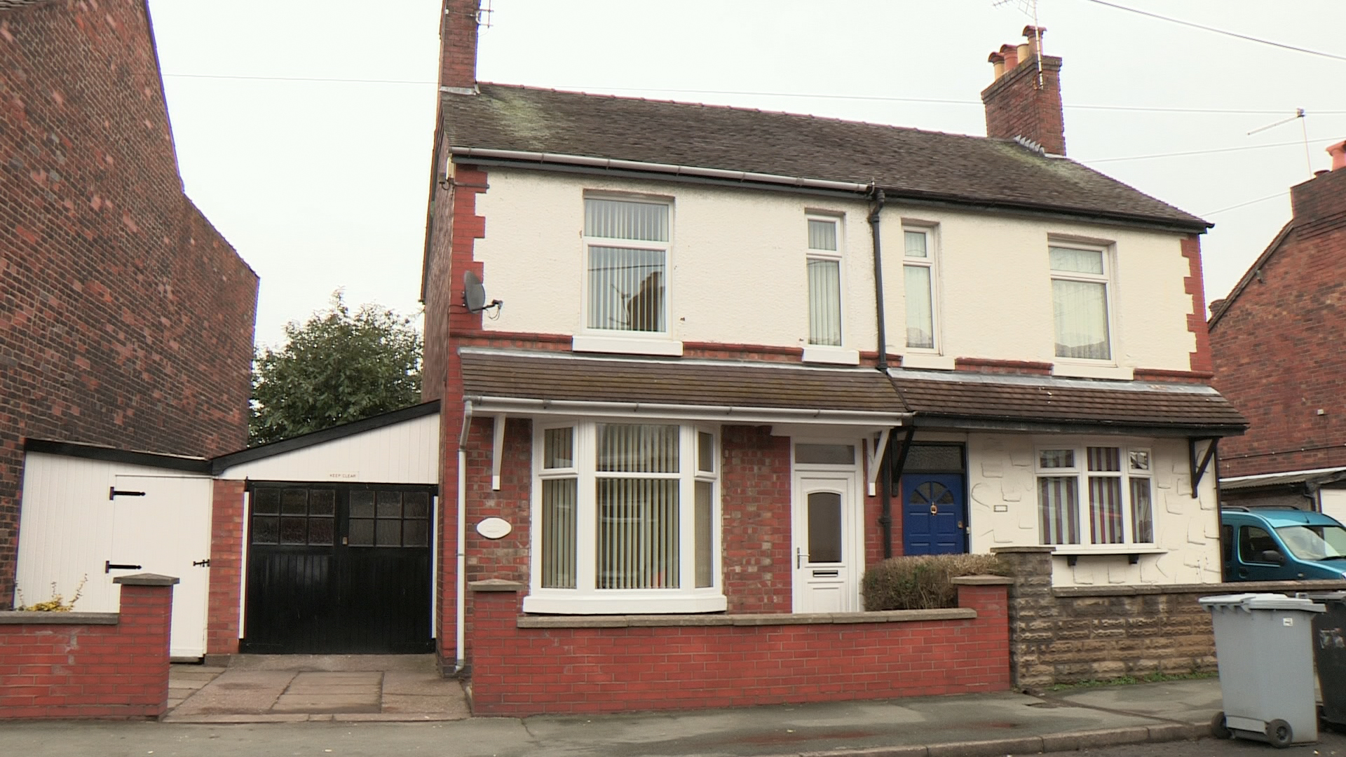 Homes Under The Hammer