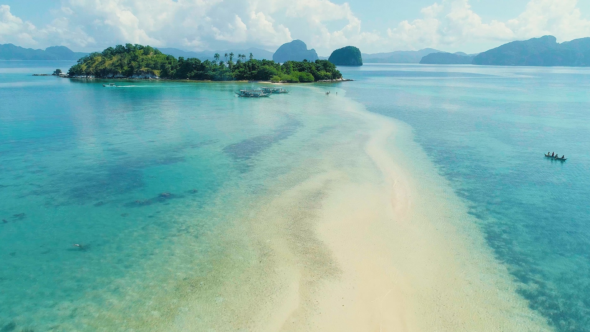 Fly over paradise: Philippines (Music)