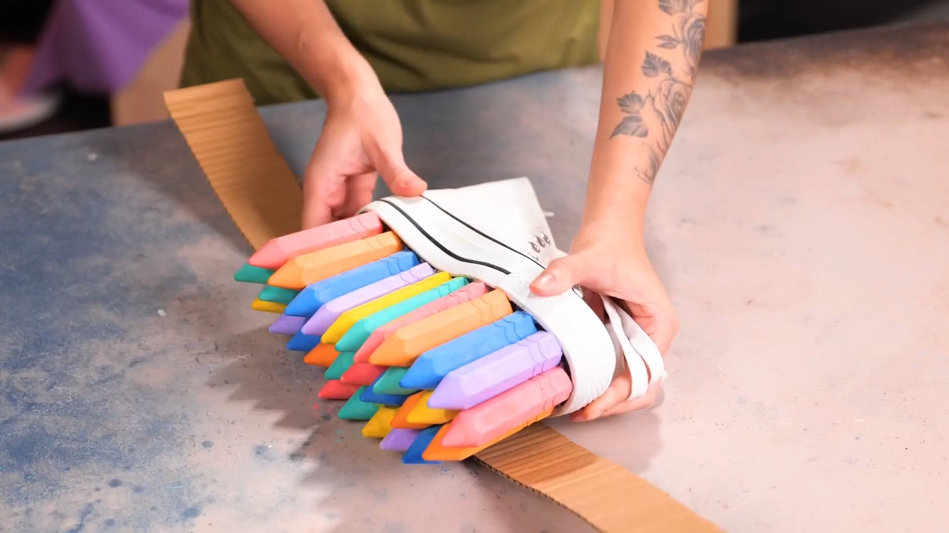 Trucos Creativos de Moda DIY: ¡Zapatos, Bolsos, Diseños Ecológicos!