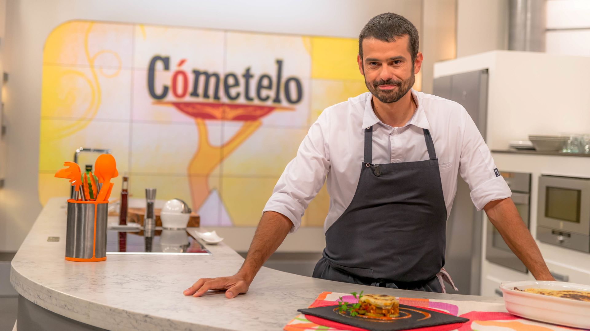 Cómetelo Ep.10: Pastelitos de Pan con Leche.