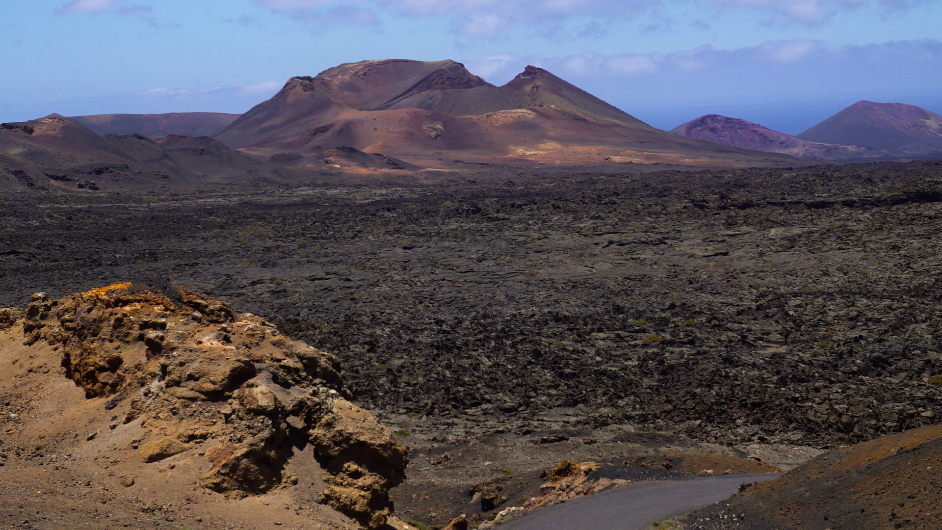 Im Schatten der Vulkane