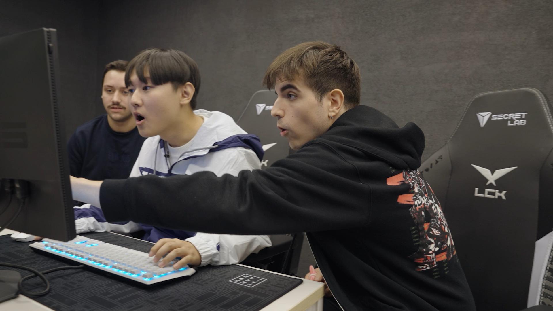 World Records & WOW Guides