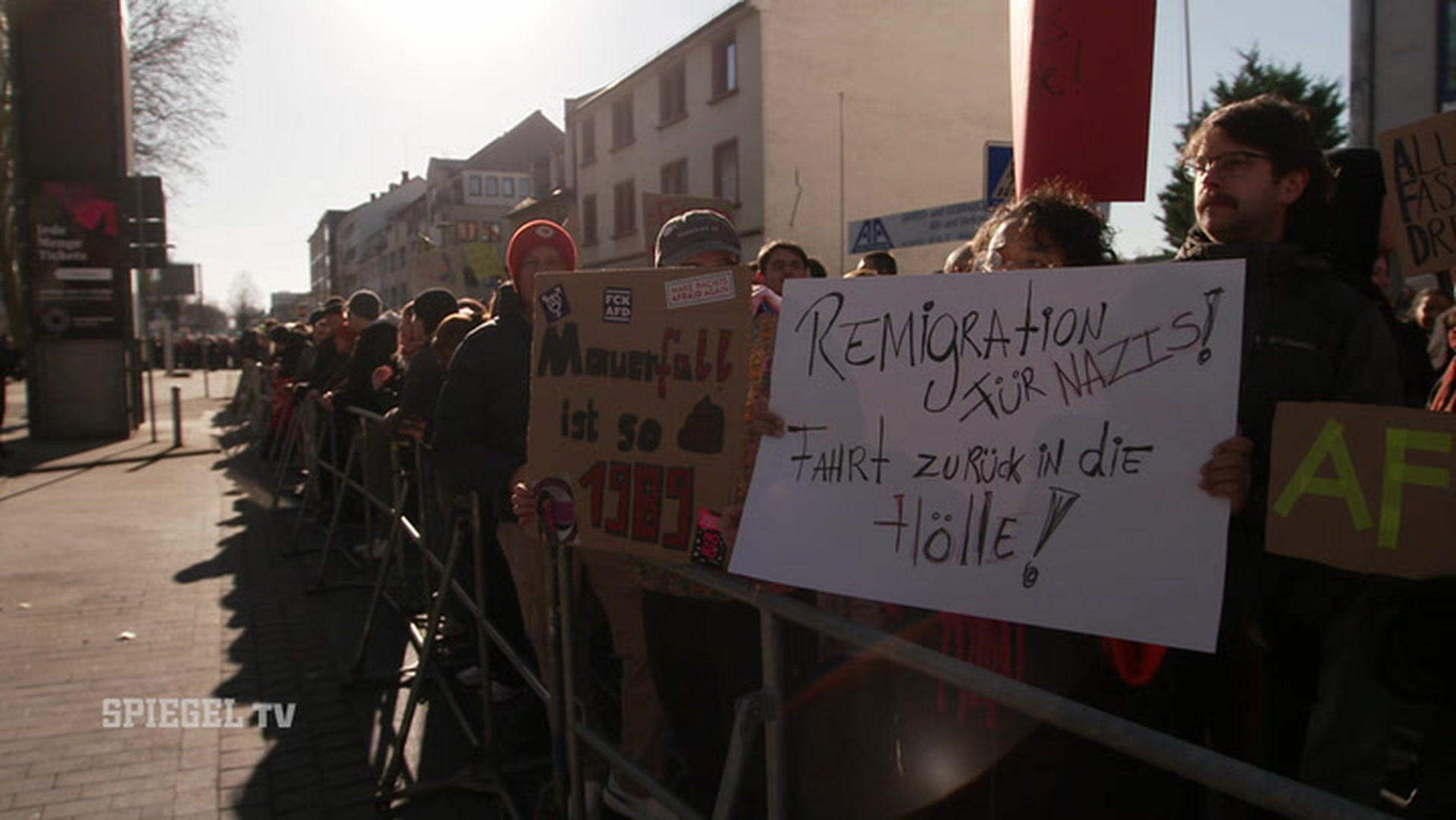 Gefährlicher Tabubruch: Wie die AfD vom Bröckeln der Brandmauer profitiert