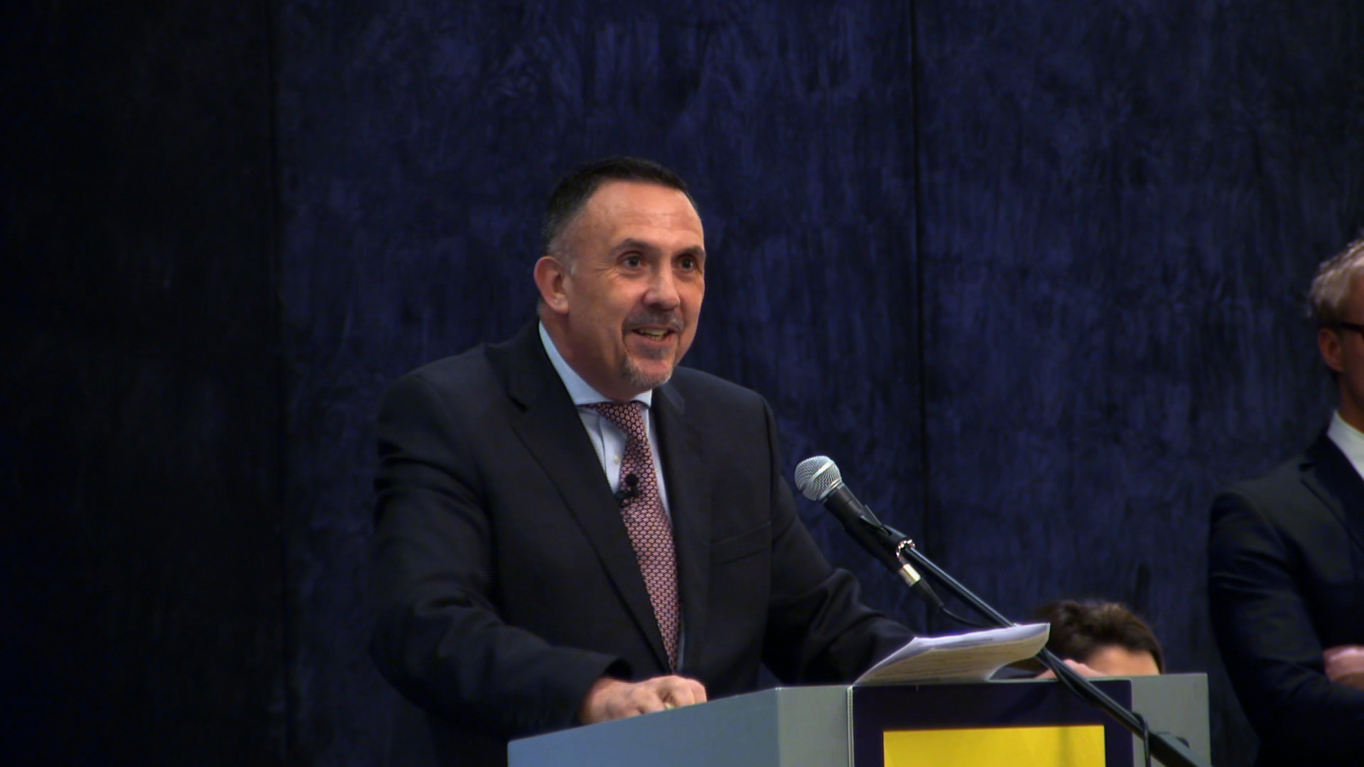 Homes Under The Hammer