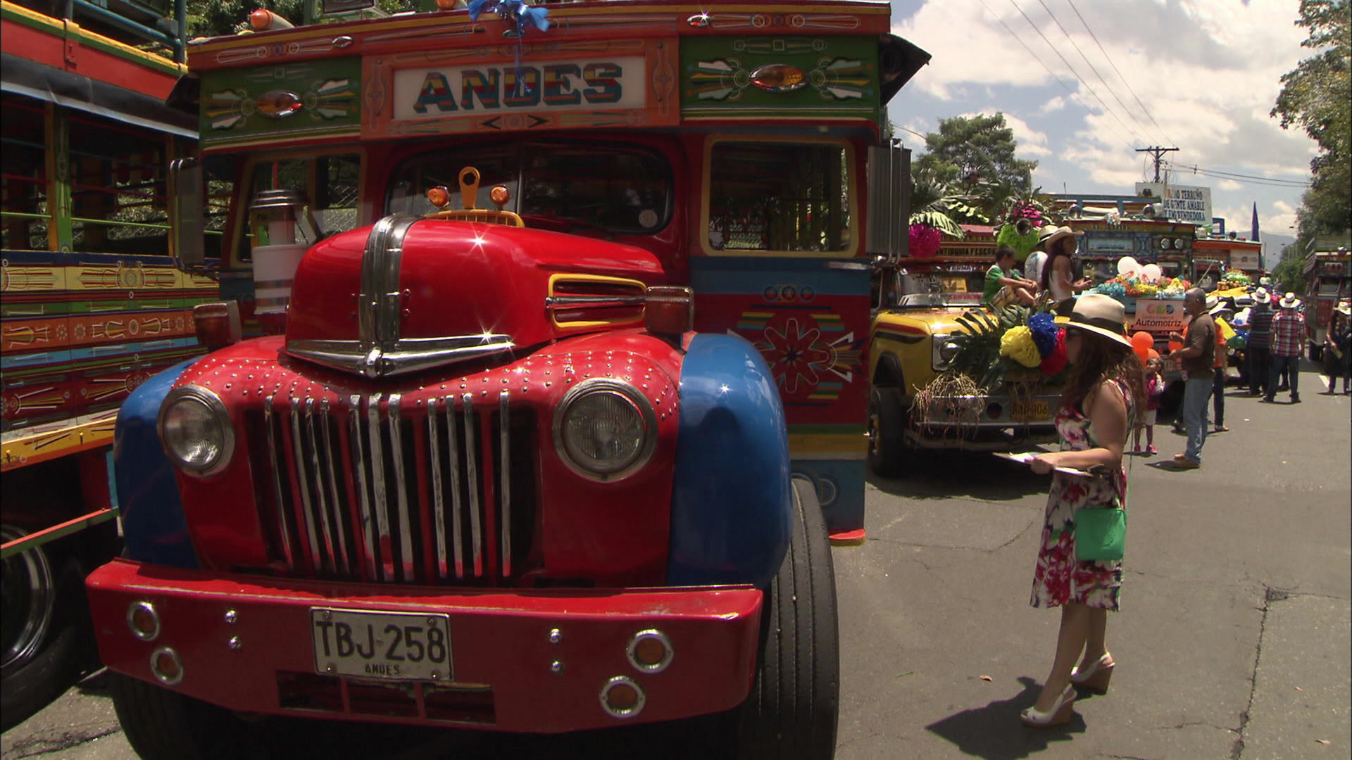 Chivas, Kolumbiens bunte Busse