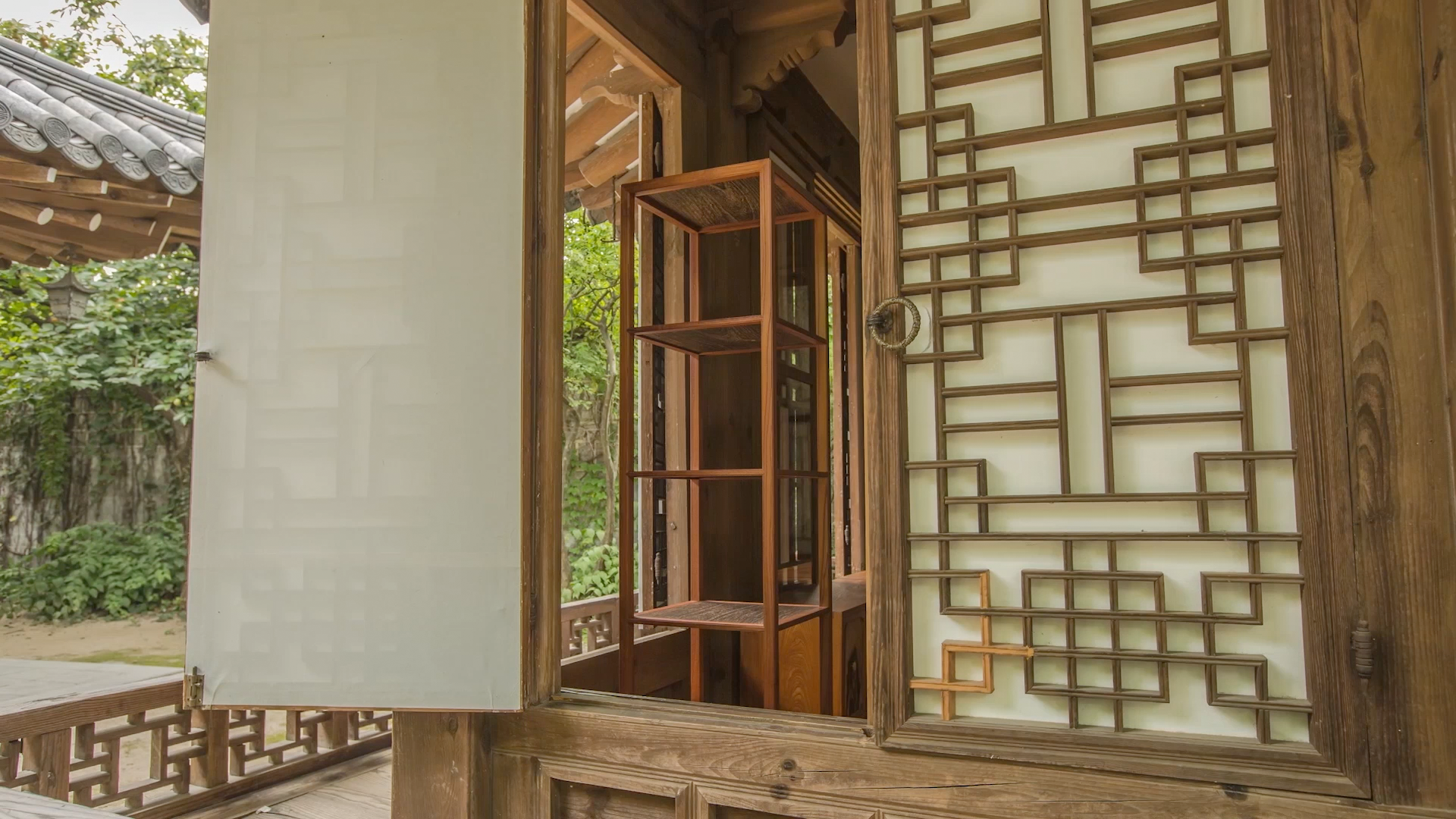 사방탁자를 만들다. 소목장