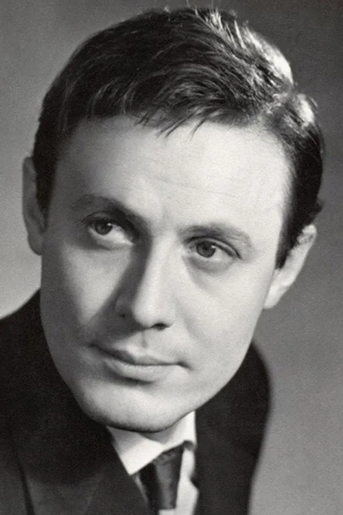 Юрий Соломин