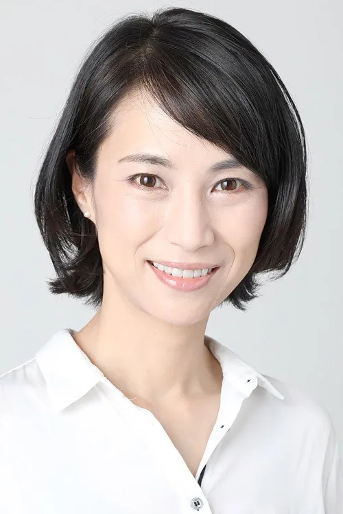 立原麻衣