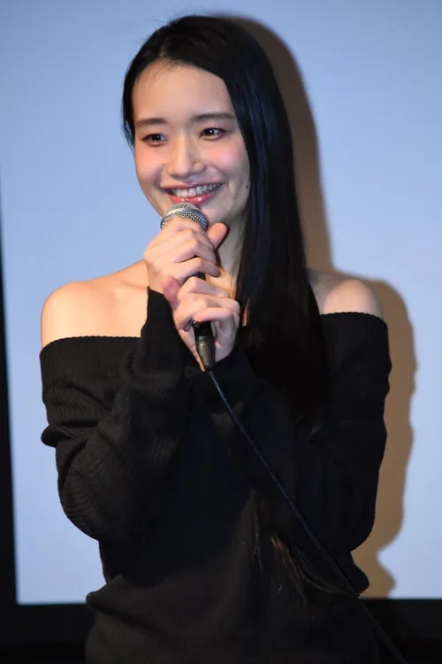水井真希